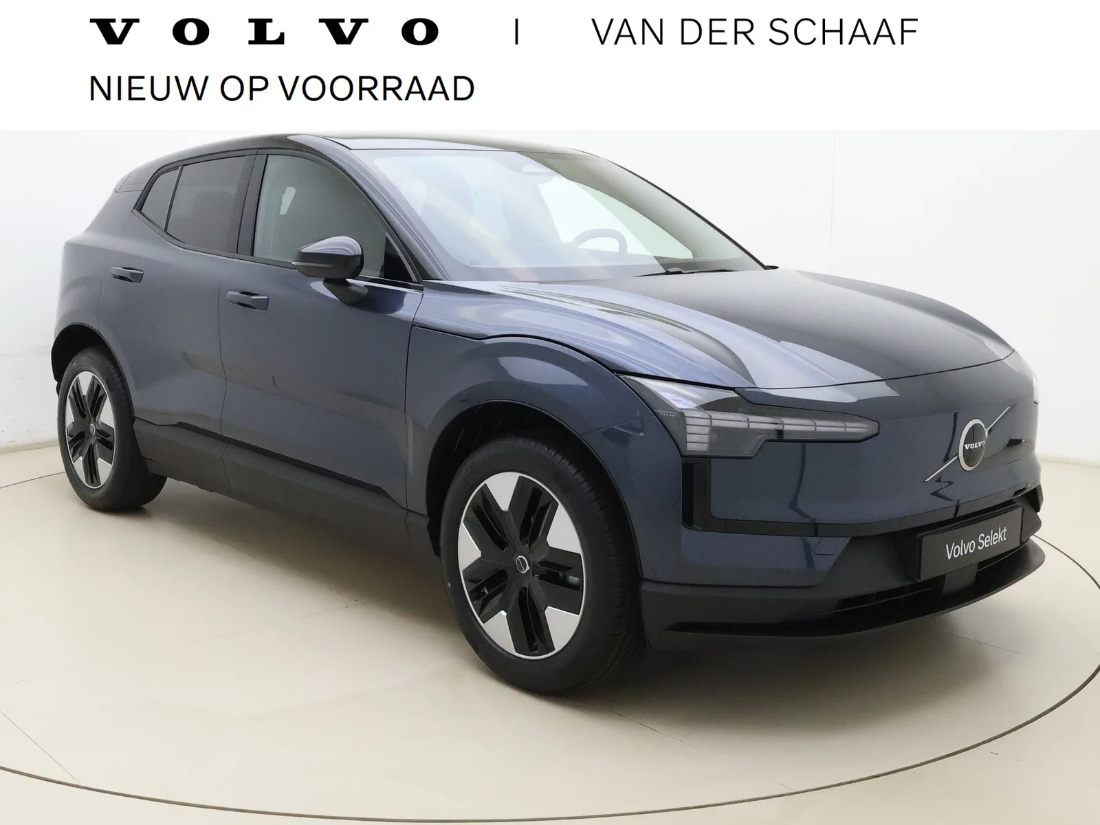 Volvo EX30 (2026) — foto 1