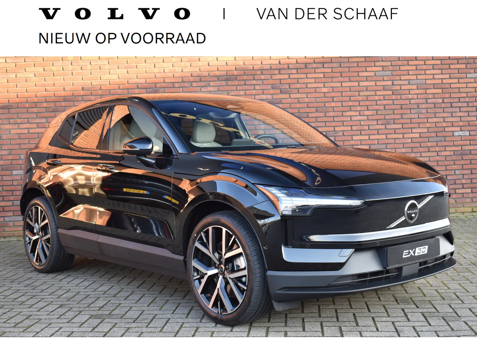 Volvo EX30 (2026) — foto 1