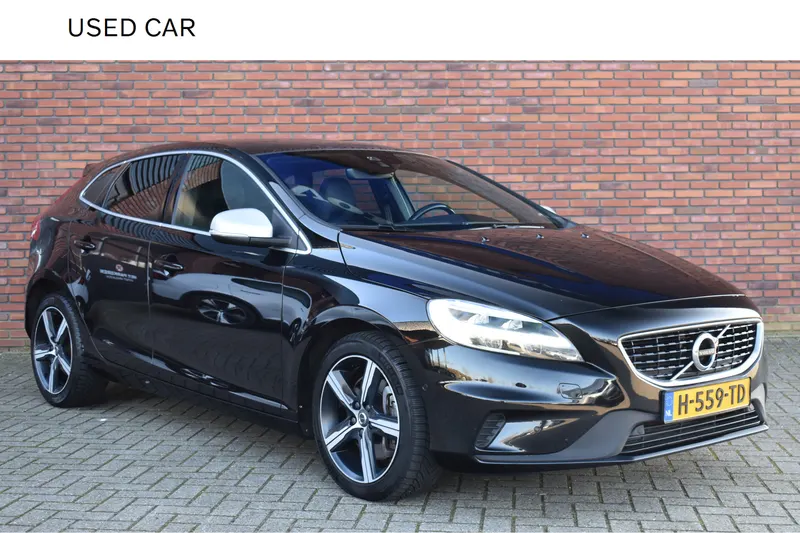 Volvo V40 (2020)