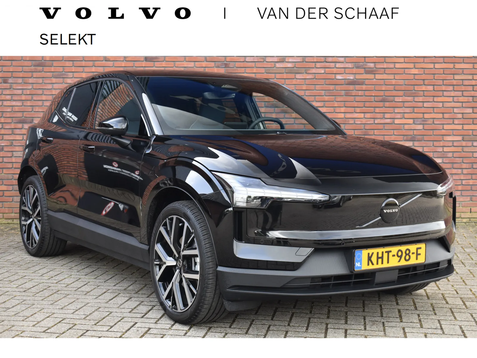 Volvo EX30 (2026) — foto 1