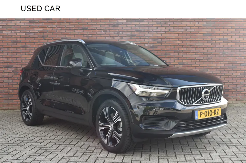 Volvo XC40 (2022)