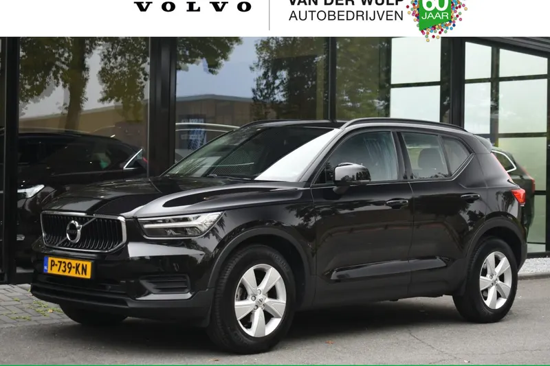 Volvo XC40 (2022)
