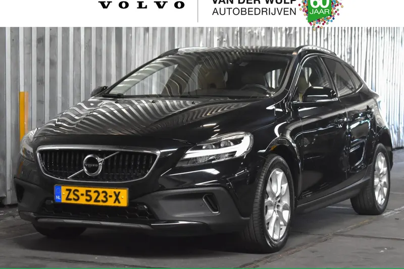 Volvo V40 Cross Country (2019)