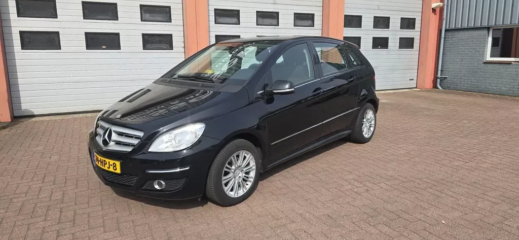 Mercedes-Benz B-Klasse (2009) — foto 1