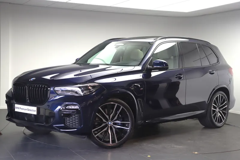 BMW X5 (2021)