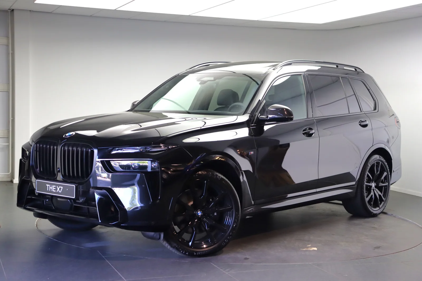 BMW X7 (2026) — foto 1