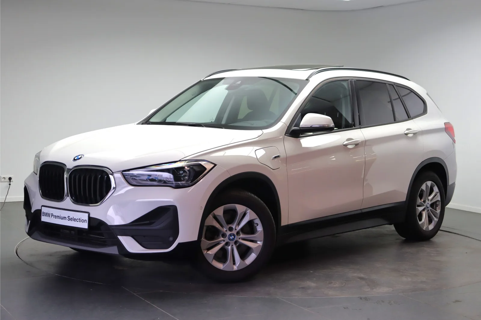 BMW X1 (2022) — foto 1