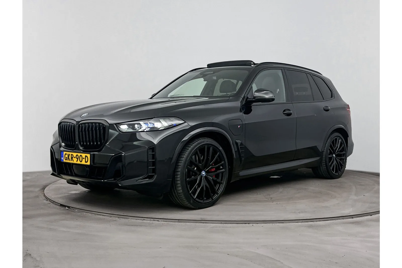BMW X5 (2024) — foto 1