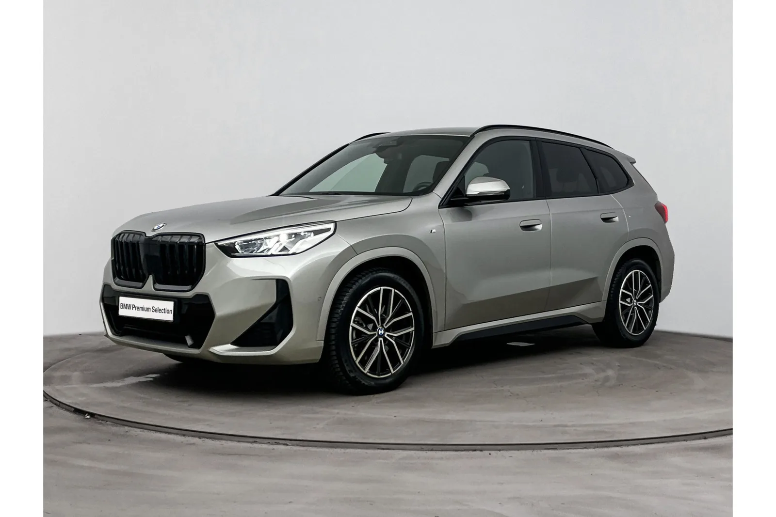 BMW X1 (2024) — foto 1