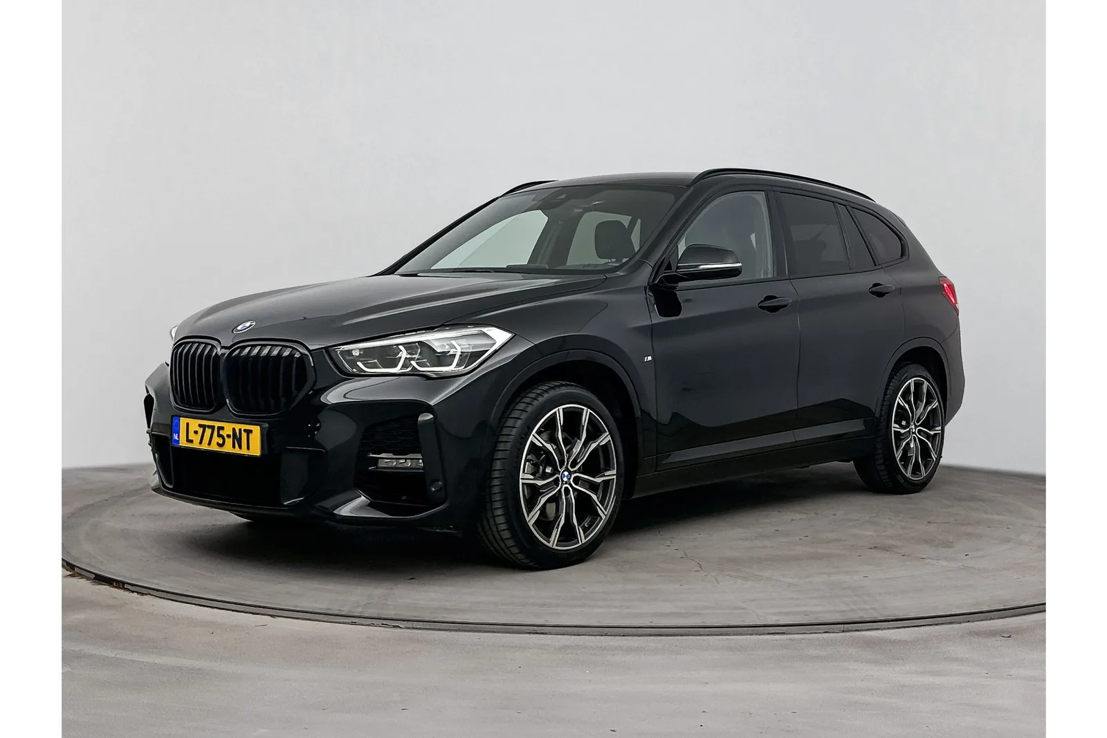 BMW X1 (2021) — foto 1