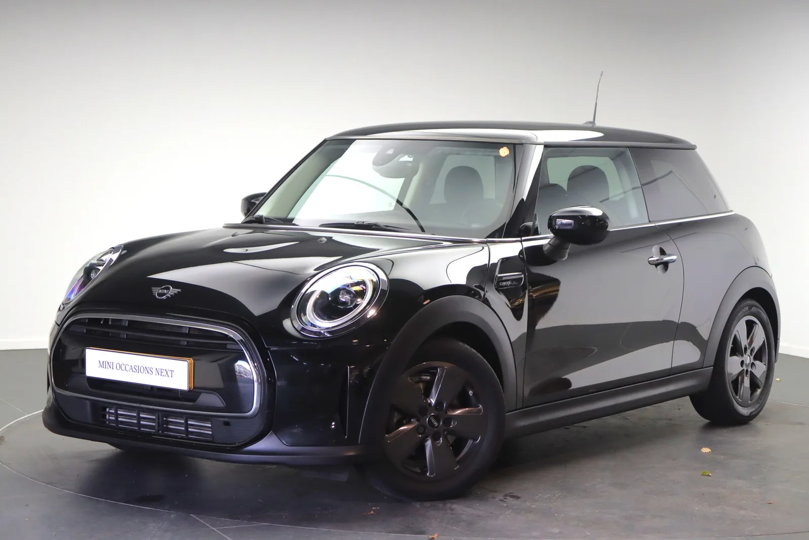 MINI Hatchback (2023) — foto 1