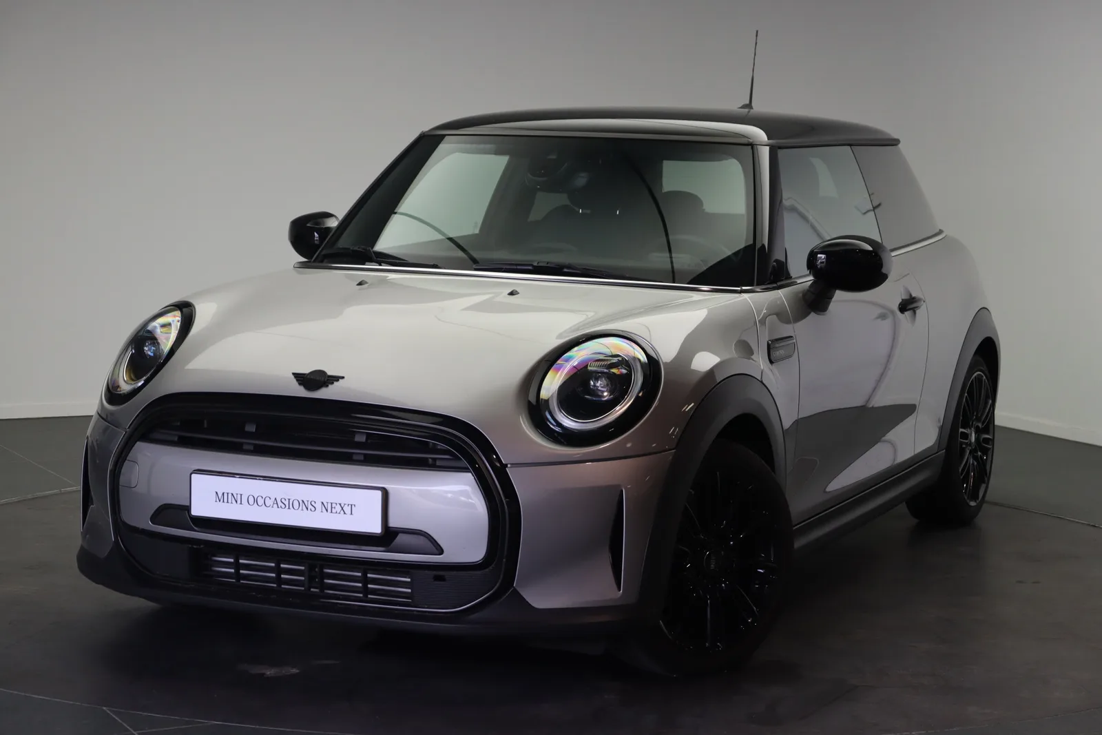 MINI Hatchback (2023) — foto 1