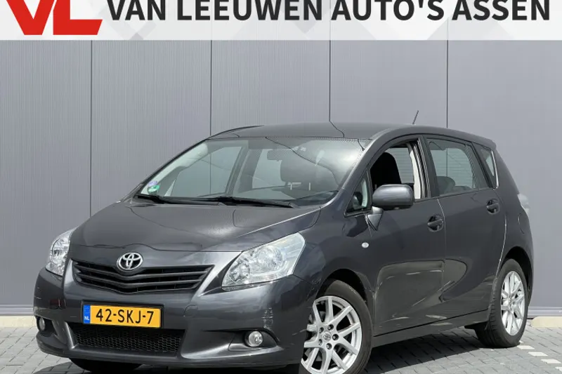 Toyota Verso (2011)