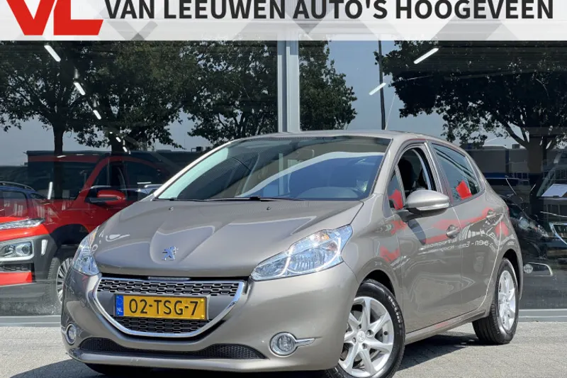 Peugeot 208 (2012)