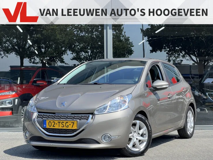 Peugeot 208 (2012) — foto 1