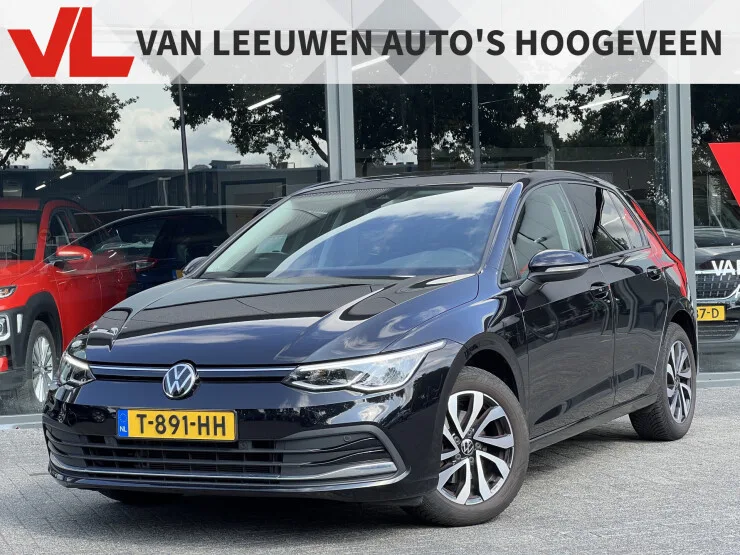 Volkswagen Golf (2022) — foto 1
