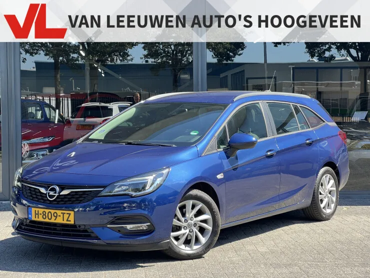 Opel Astra (2020) — foto 1