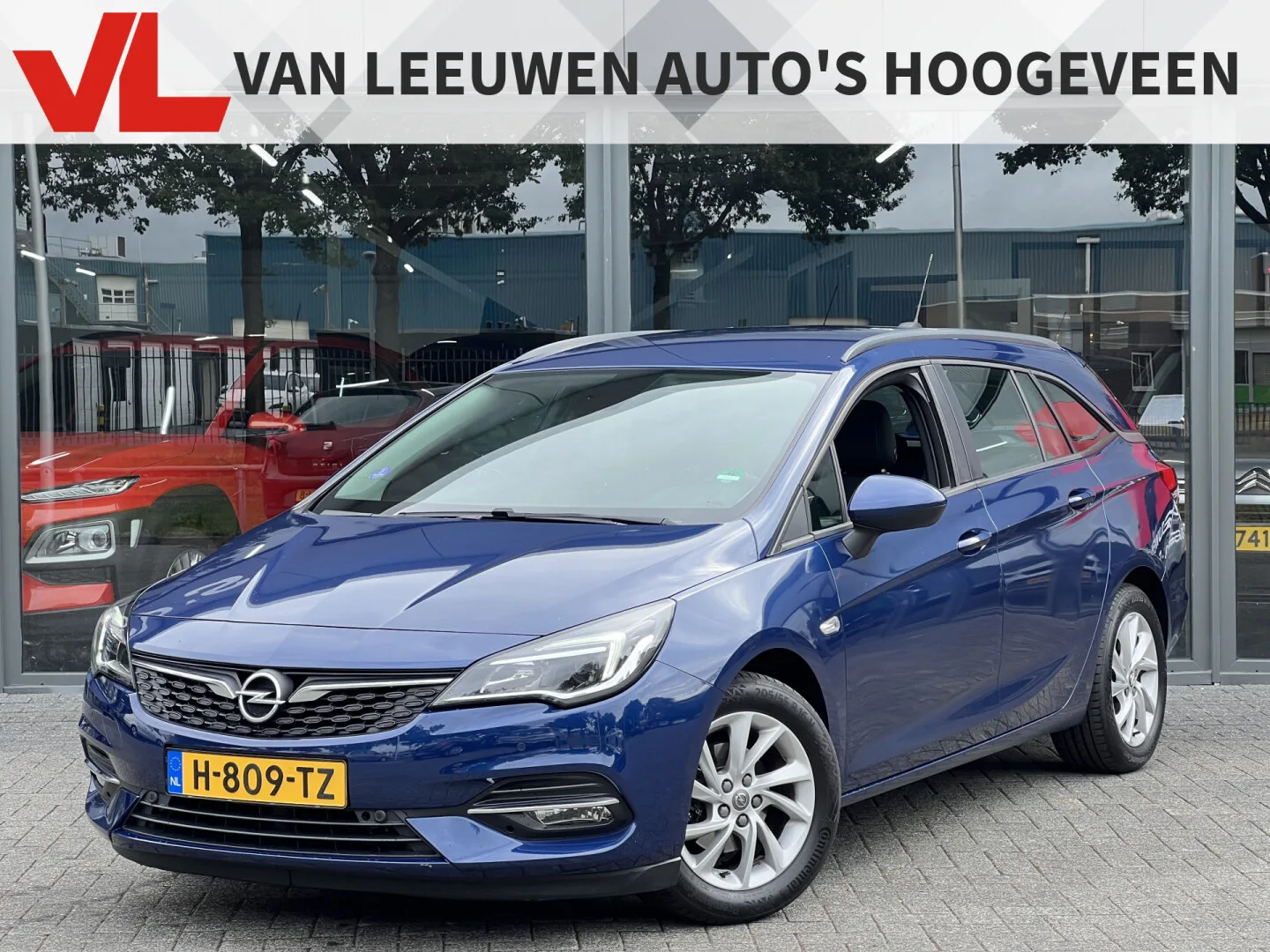 Opel Astra (2020) — foto 1