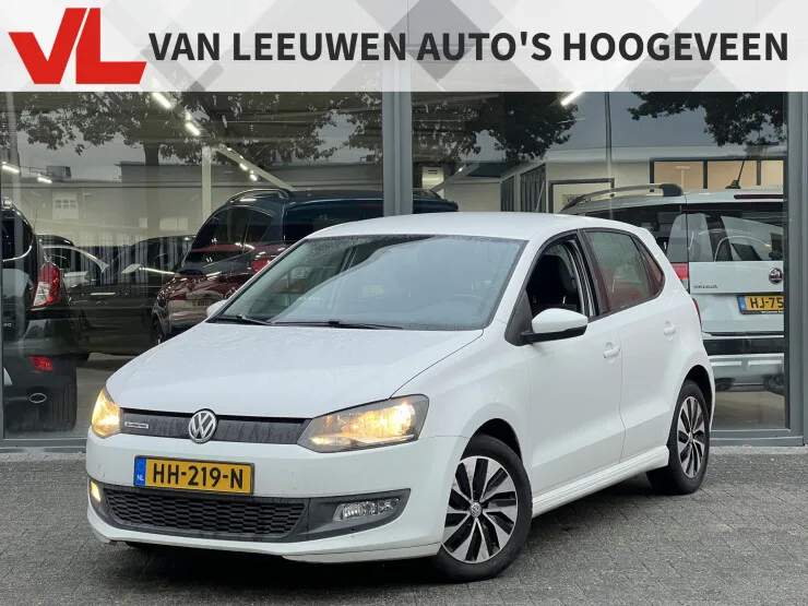 Volkswagen Polo (2015) — foto 1