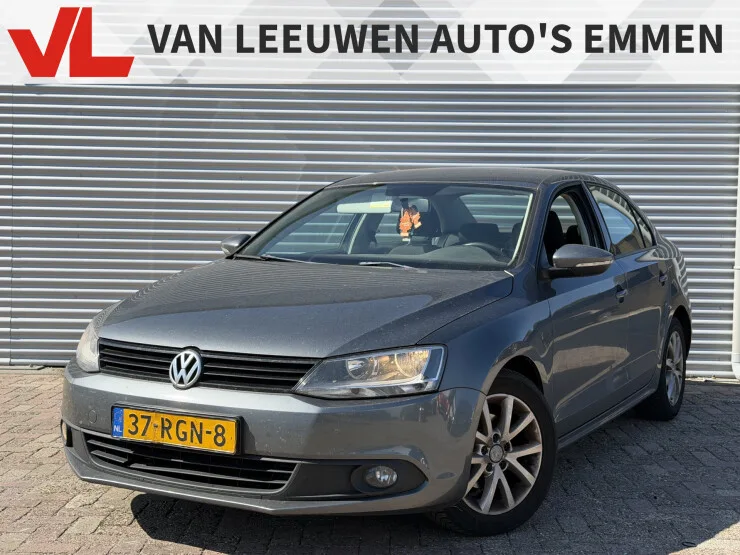 Volkswagen Jetta (2011) — foto 1