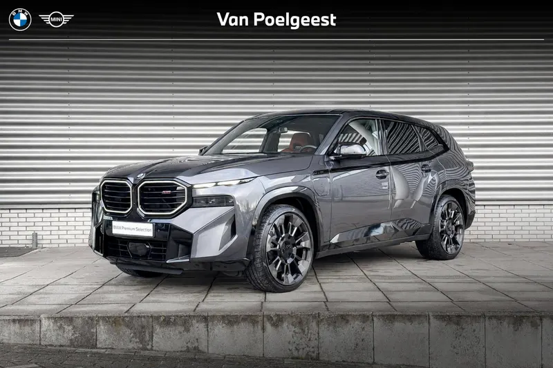 BMW XM (2024)