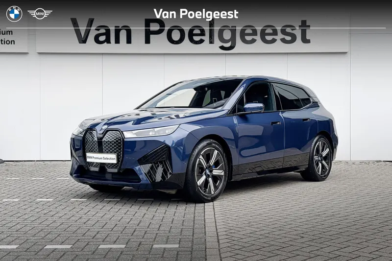 BMW iX (2022)