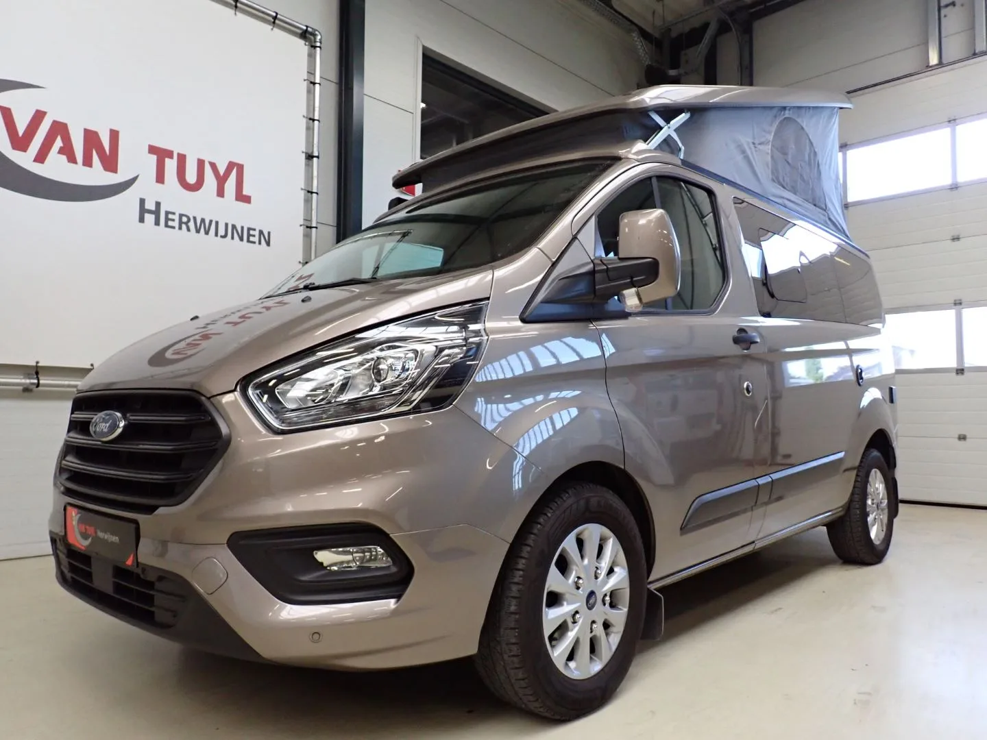 Ford Westfalia (2023) — foto 1