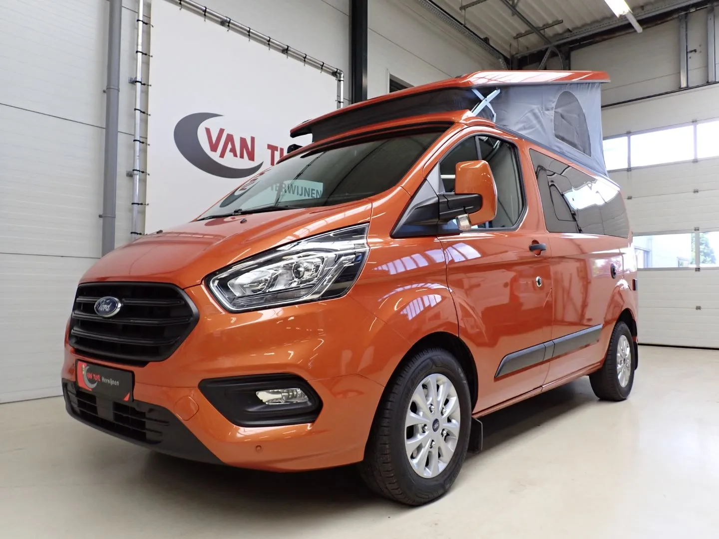 Ford Westfalia (2023) — foto 1