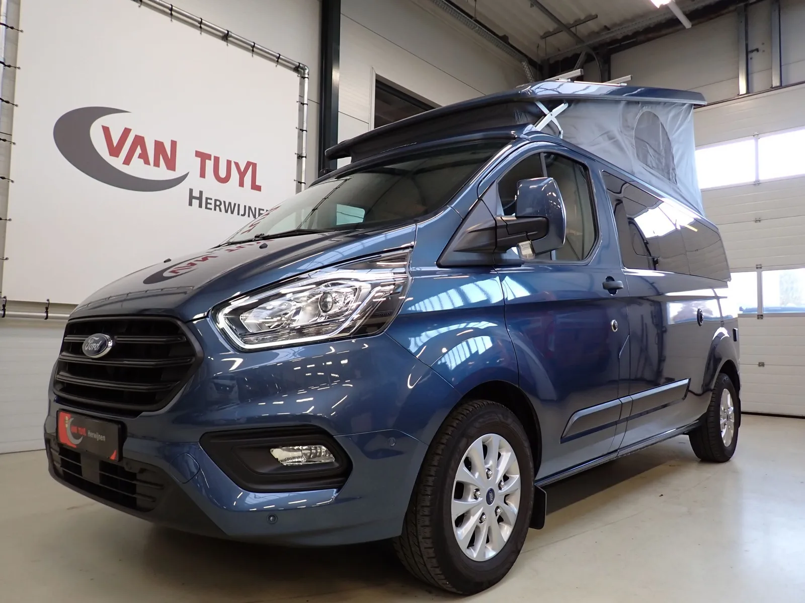 Ford Westfalia (2022) — foto 1