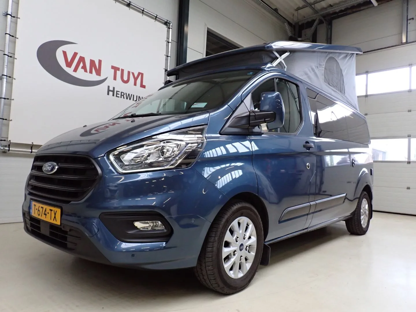 Ford Westfalia (2023) — foto 1