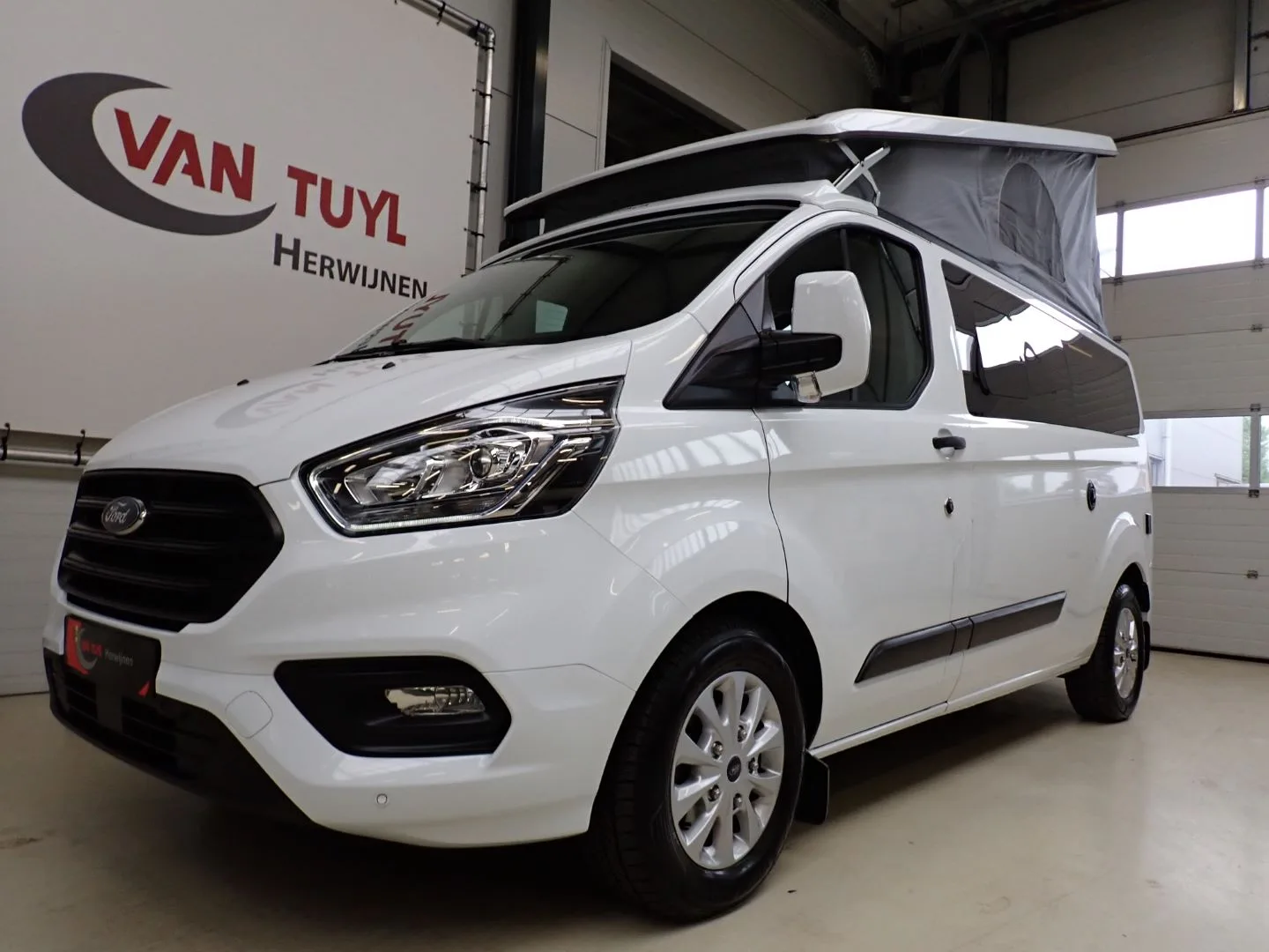Ford Westfalia (2022) — foto 1