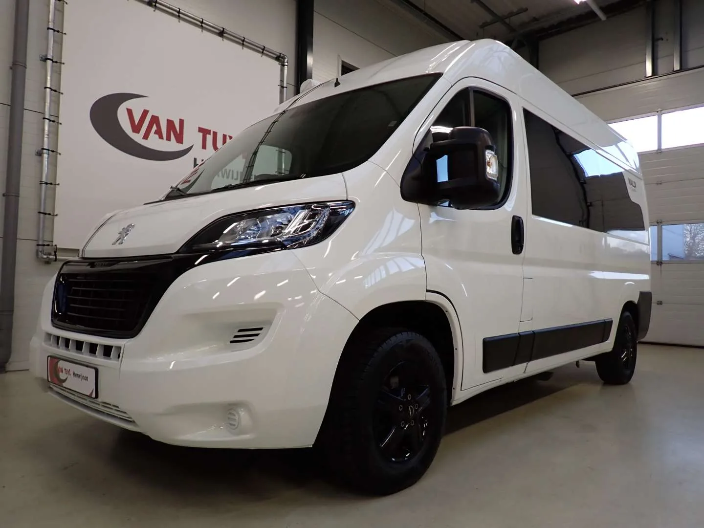 Peugeot Boxer (2018) — foto 1