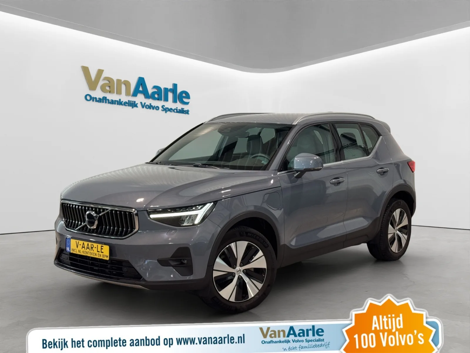Volvo XC40 (2023) — foto 1