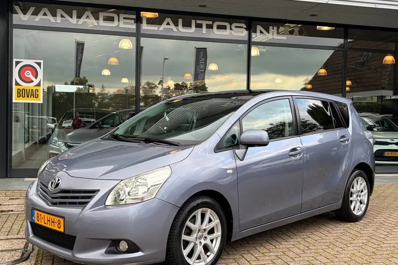 Toyota Verso (2010)