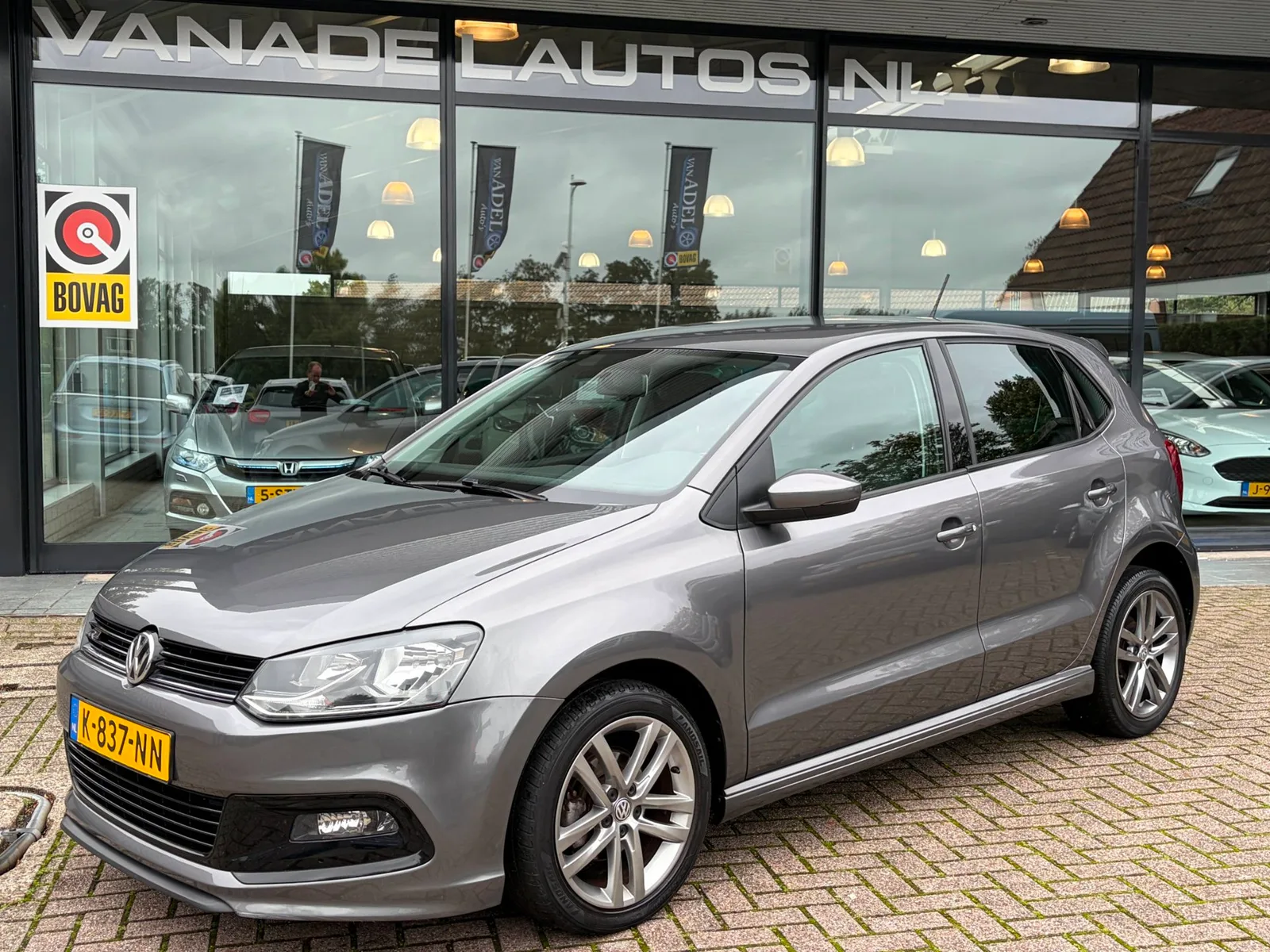 Volkswagen Polo (2016) — foto 1