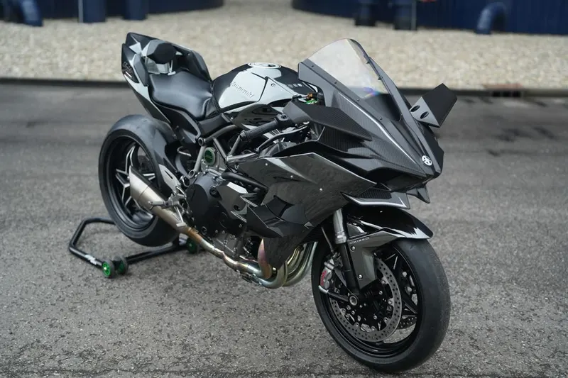 Kawasaki H2 R (2016)