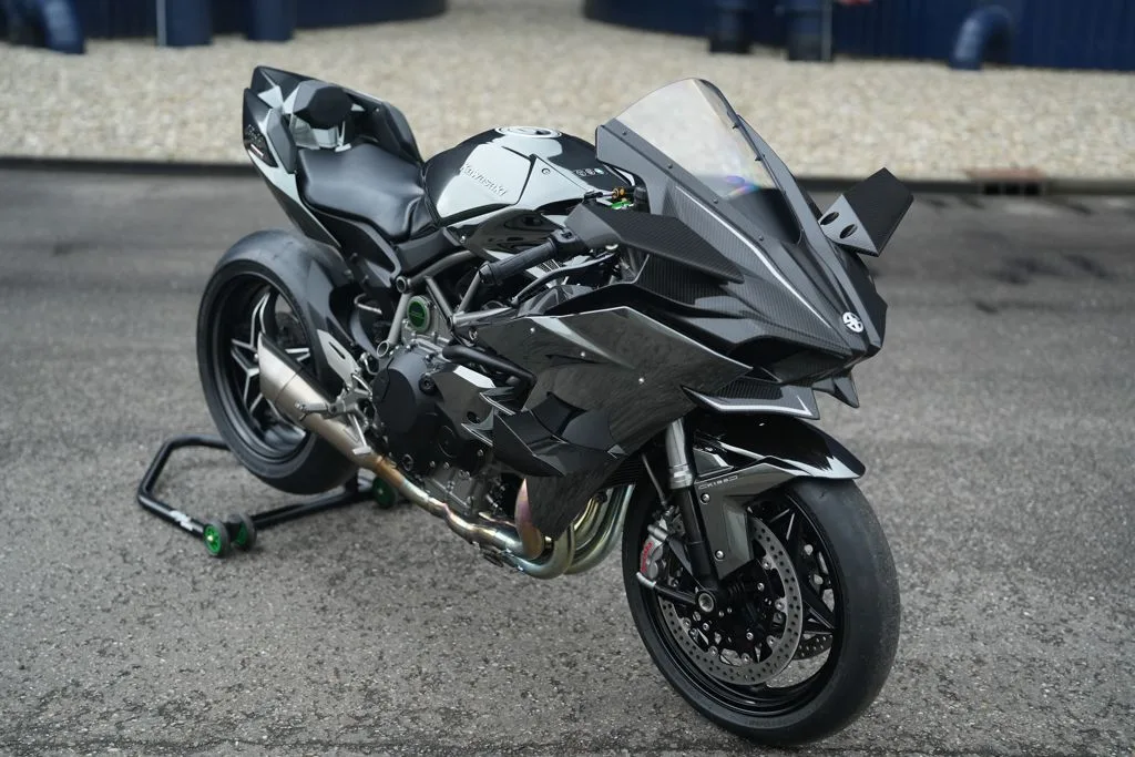 Kawasaki H2 R (2016) — foto 1
