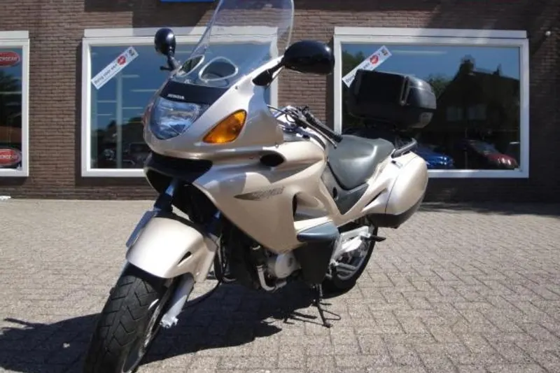 Honda NT 650 Deauville (1998)