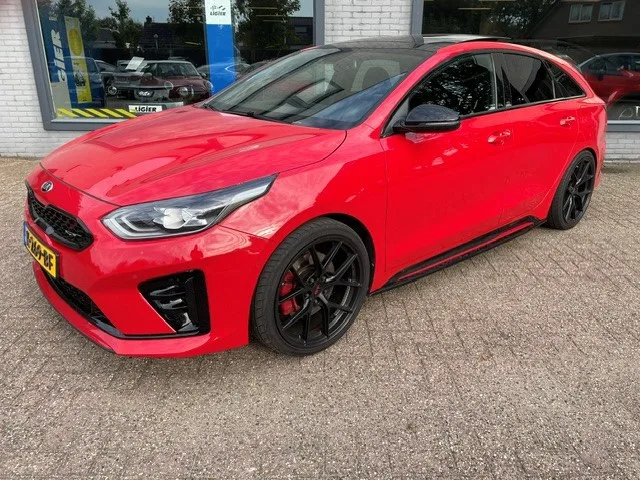 Kia ProCeed (2020) — foto 1