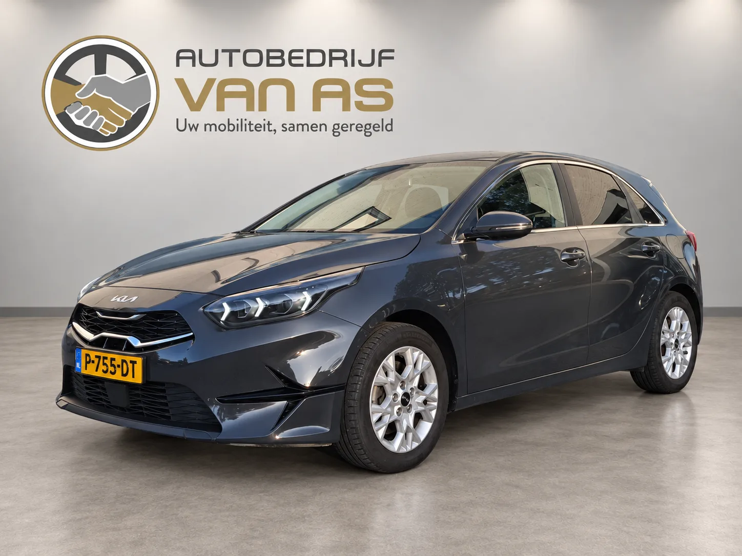 Kia Ceed (2022) — foto 1