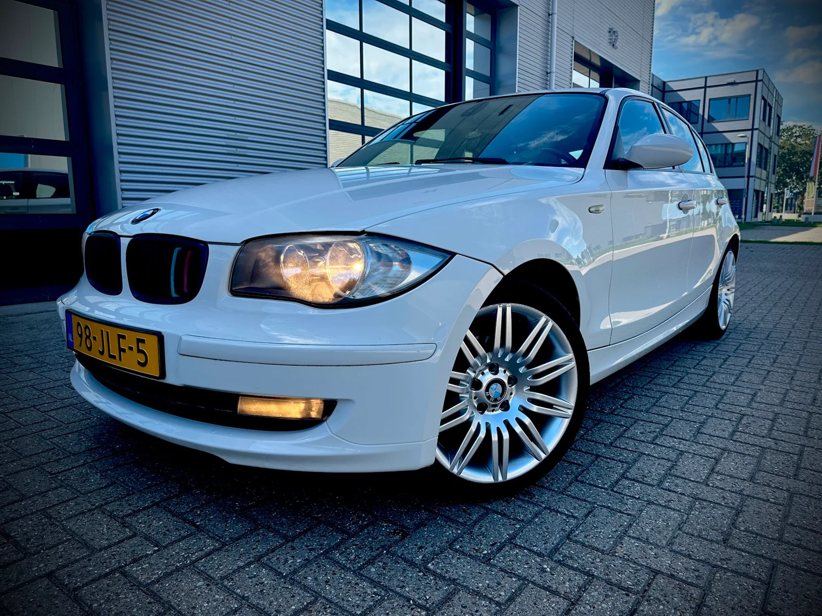 BMW 1-Serie (2009) — foto 1