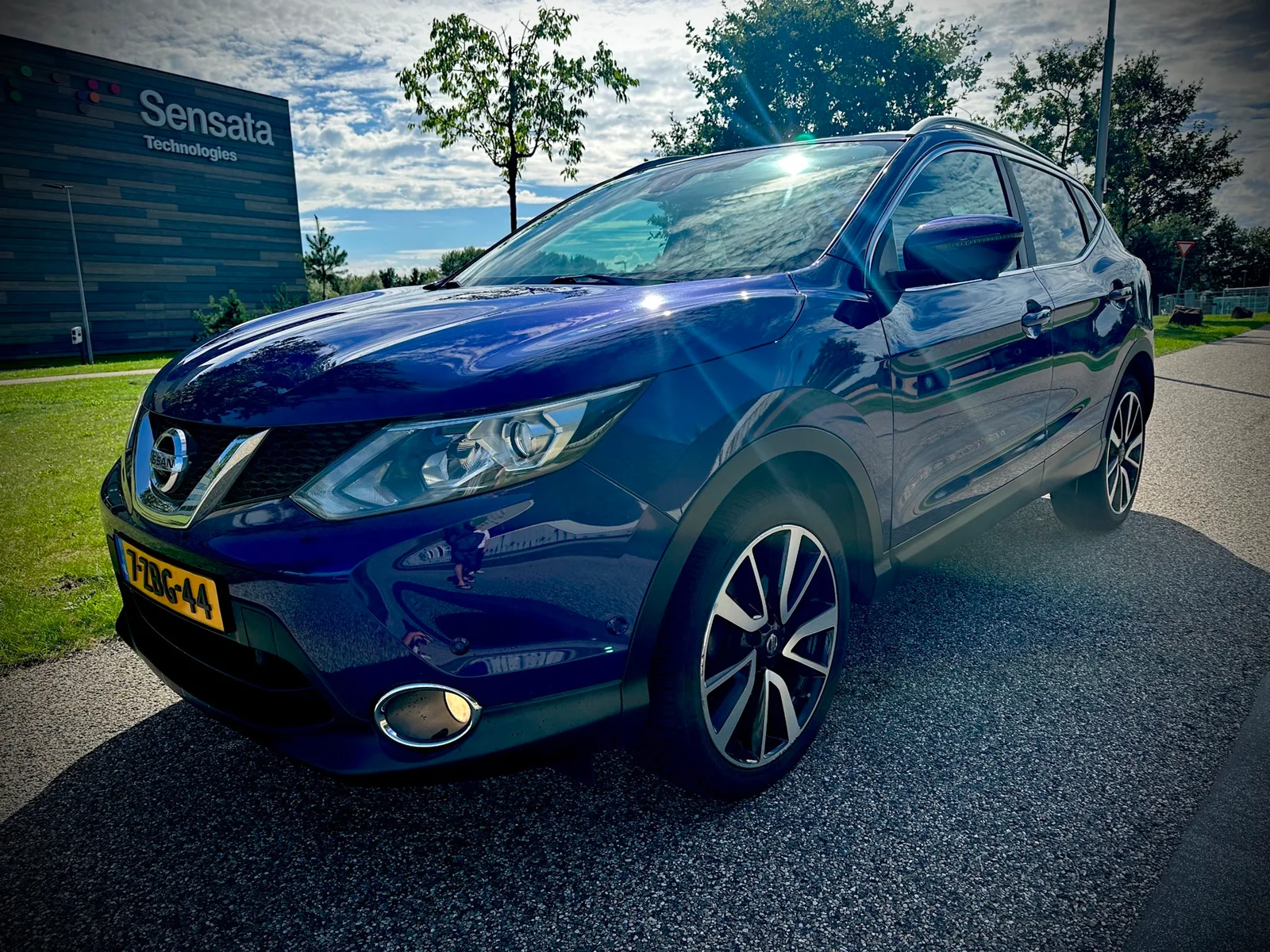 Nissan Qashqai (2014) — foto 1
