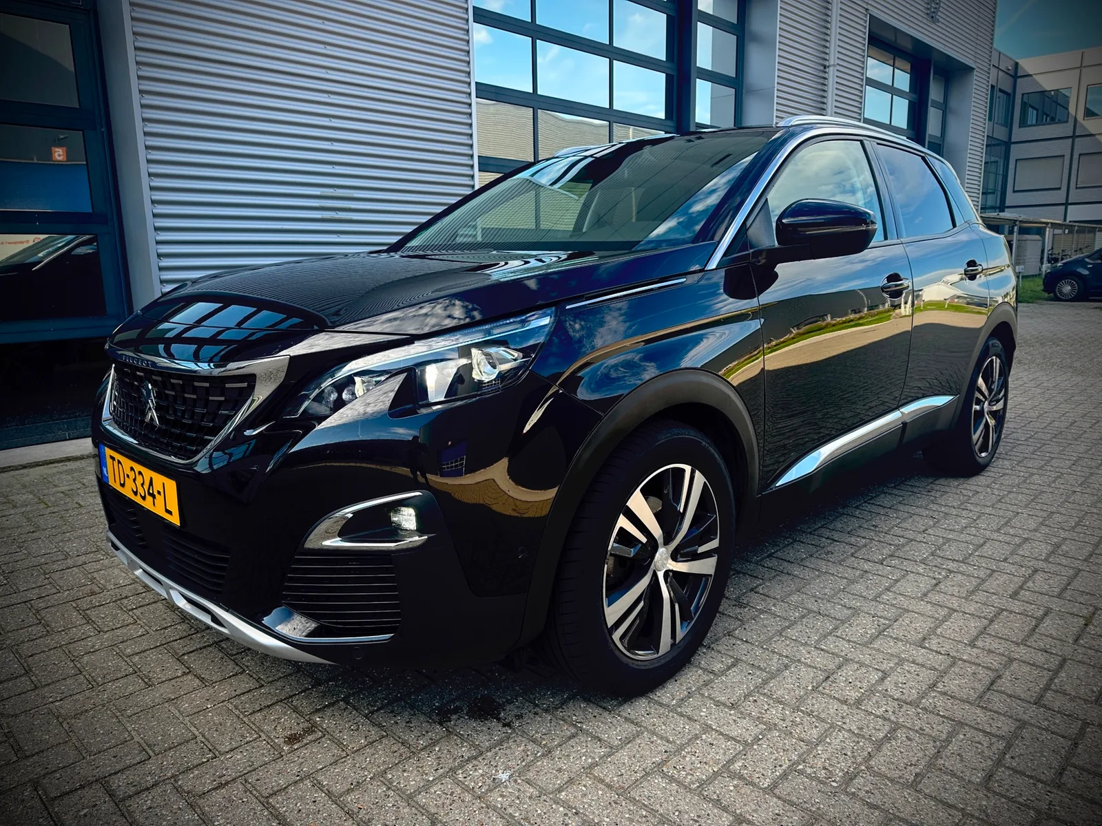 Peugeot 3008 (2018) — foto 1