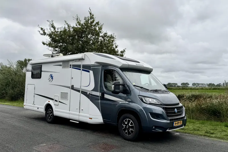 Knaus Sky Ti (2014)