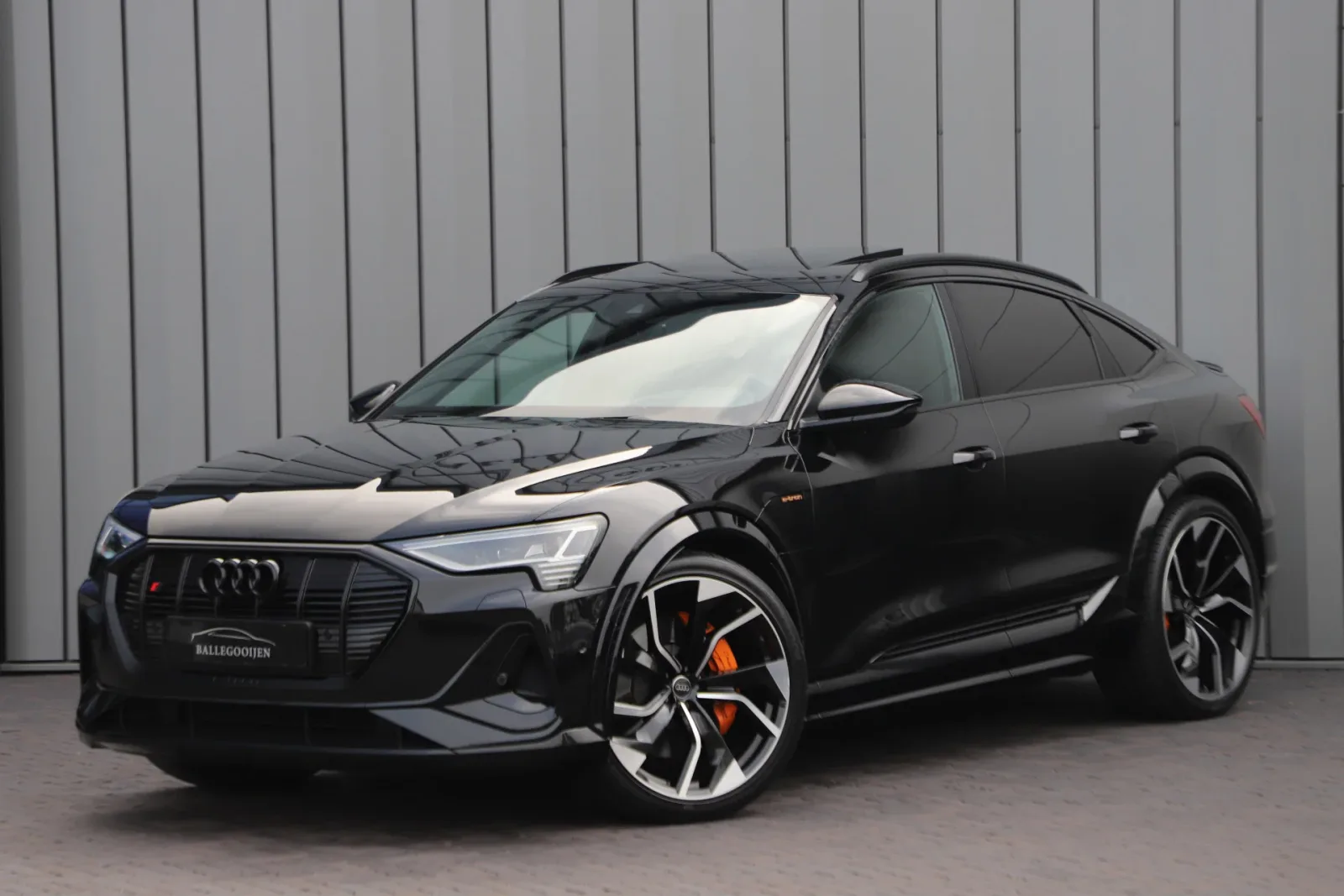Audi e-tron (2021) — foto 1
