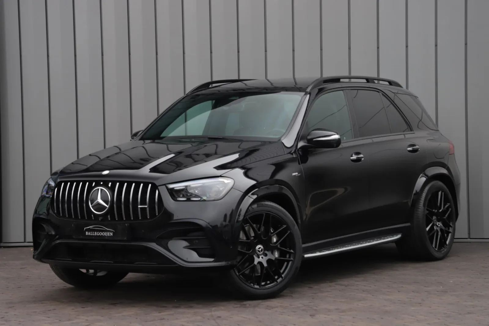 Mercedes-Benz GLE (2024) — foto 1