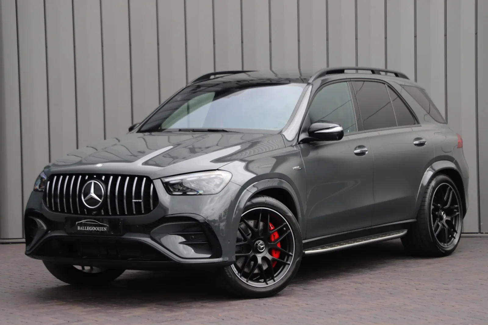 Mercedes-Benz GLE (2025) — foto 1