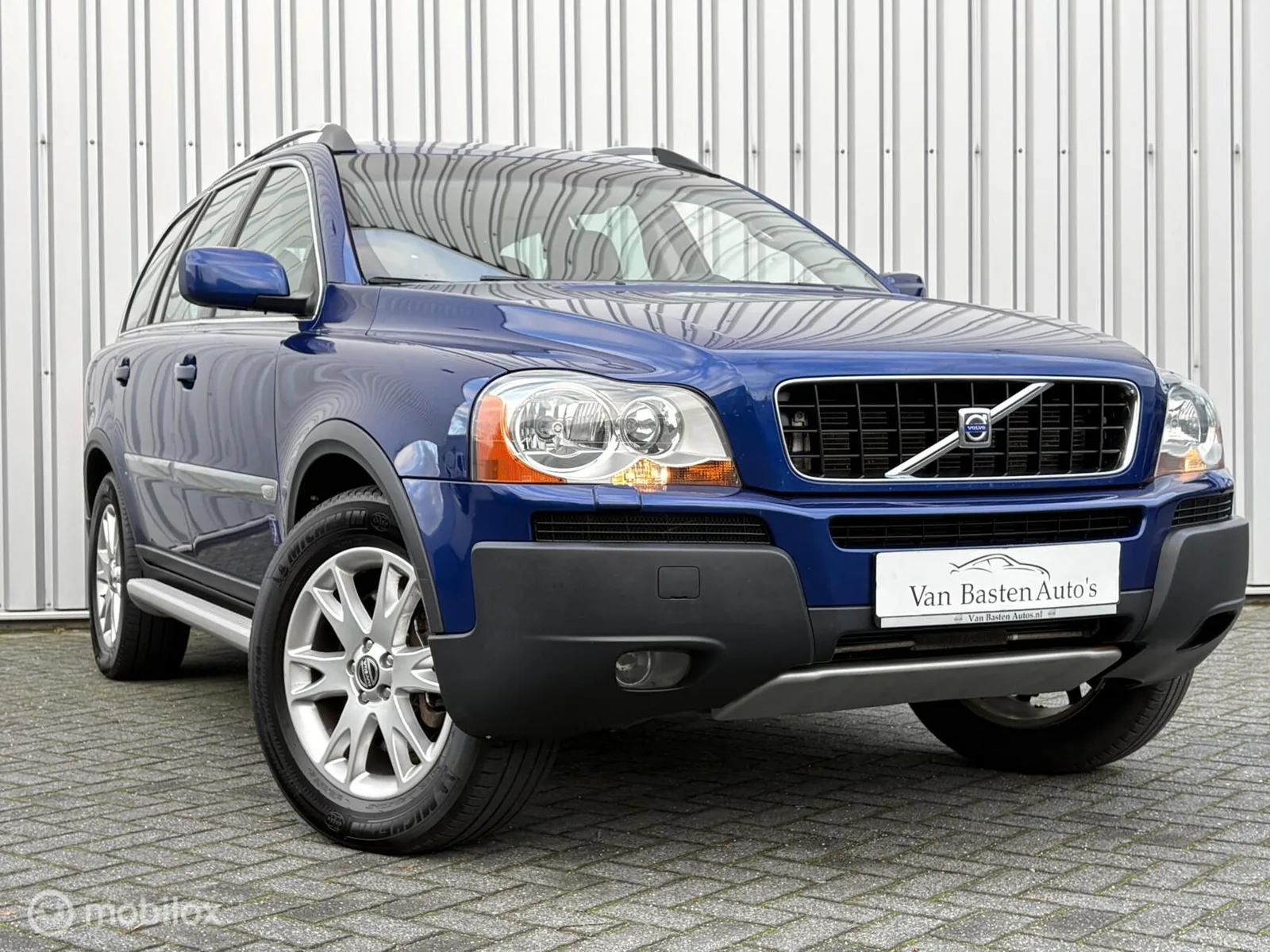 Volvo XC90 (2005) — foto 1