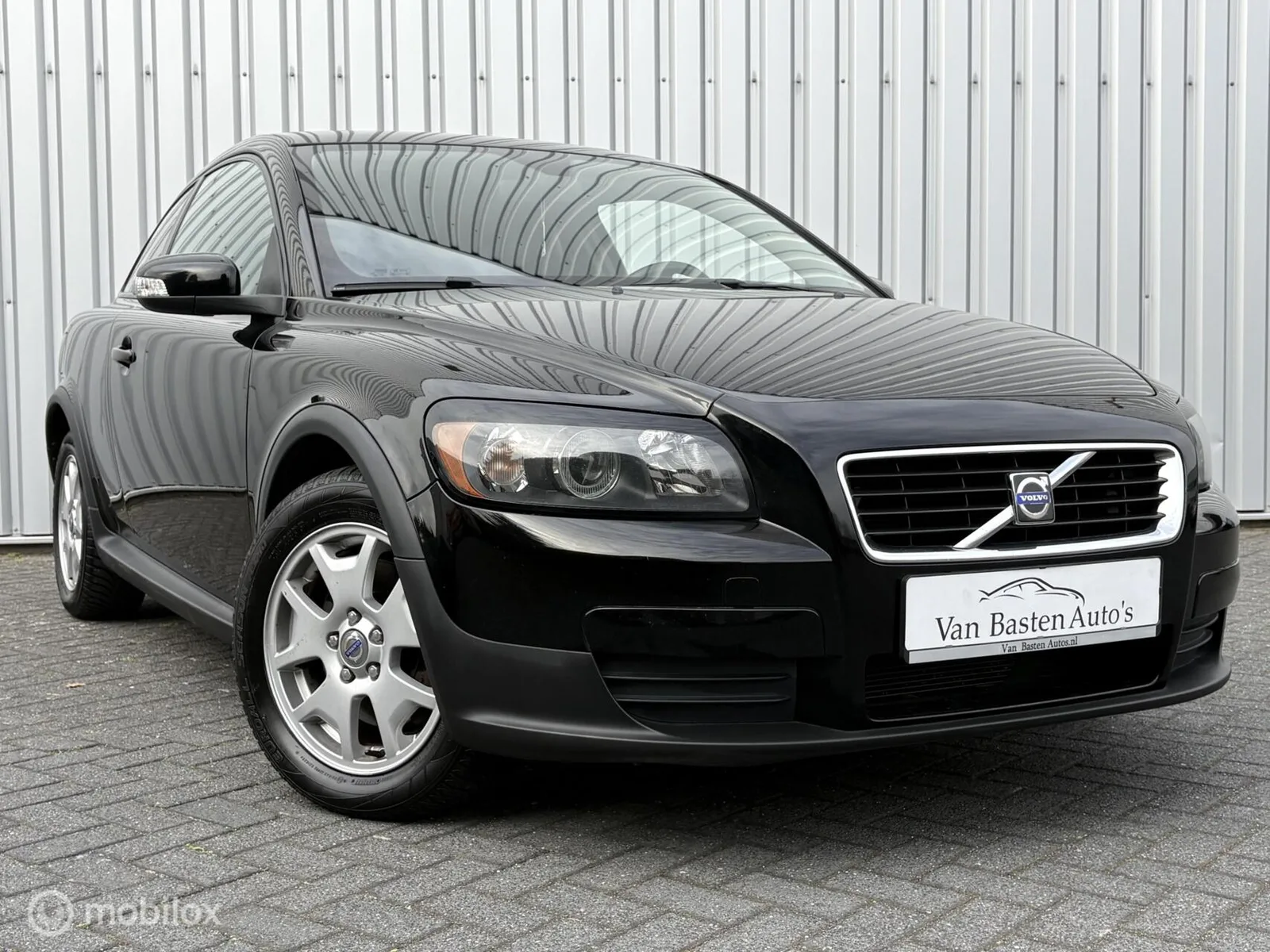 Volvo C30 (2008) — foto 1