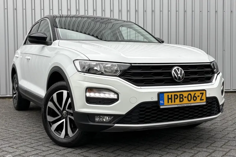 Volkswagen T-Roc (2021)